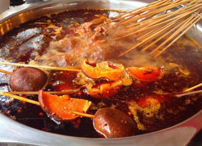 加盟火鍋串串店選擇哪家好，學(xué)習(xí)火鍋串串的技術(shù)