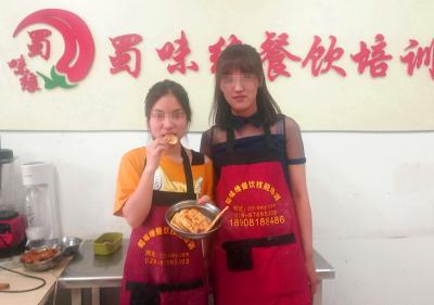 特色小吃培訓(xùn),南充鍋盔技術(shù)培訓(xùn)哪里好？