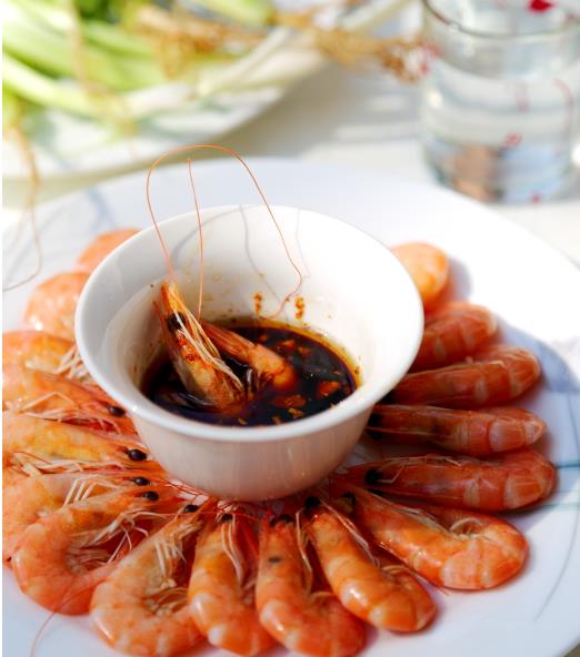 用冷水，還是熱水煮蝦？為什么你煮的蝦又腥又柴？