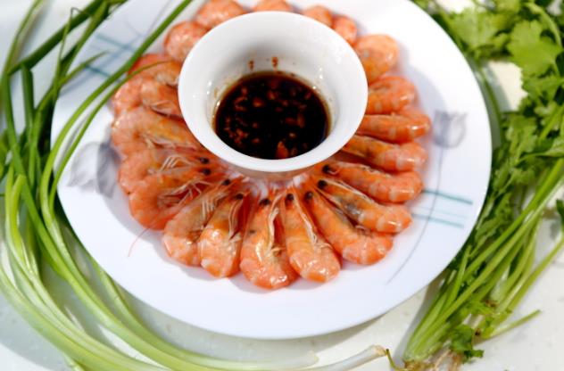 用冷水，還是熱水煮蝦？為什么你煮的蝦又腥又柴？