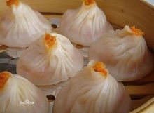 灌湯包的家常做法，皮薄勁道，湯汁豐盈，咬一口滿嘴留香