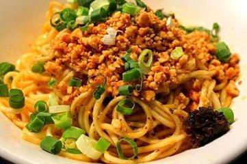 陜西面食好吃的訣竅在這，油潑辣子做的好，面食咋做都好吃！