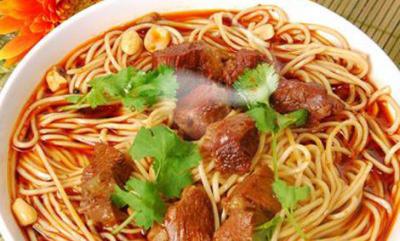 每日早餐食譜 家常牛肉面，健康美味！