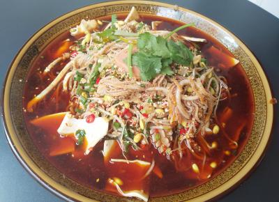 四川學(xué)習(xí)火鍋冒菜技術(shù)價格哪里便宜？冒菜培訓(xùn)中心