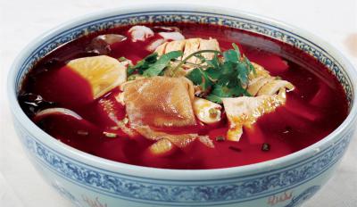 四川專業(yè)冒菜配方訓(xùn)練多少錢？冒菜訓(xùn)練班湯料熬制