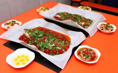 紙包魚技術培訓哪家專業(yè)？成都紙包魚底料培訓