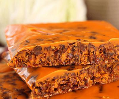 重慶火鍋底料技術(shù)訓(xùn)練哪里好？現(xiàn)場(chǎng)選材現(xiàn)場(chǎng)制作