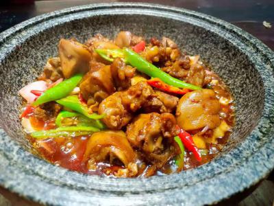 干鍋底料技術(shù)培訓(xùn)哪里靠譜？干鍋技術(shù)培訓(xùn)學(xué)校