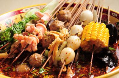 麻辣燙技術培訓需要多少錢？麻辣燙培訓學院