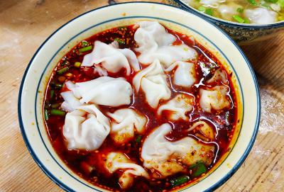 學習正宗抄手餡技術(shù)培訓哪里好？龍抄手培訓