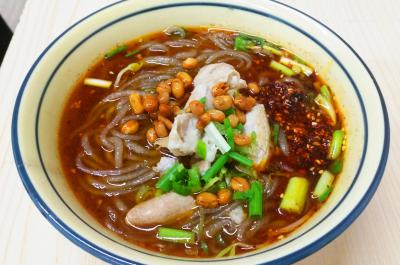 手工肥腸粉技術(shù)培訓(xùn)哪家好？蜀味緣餐飲培訓(xùn)中心