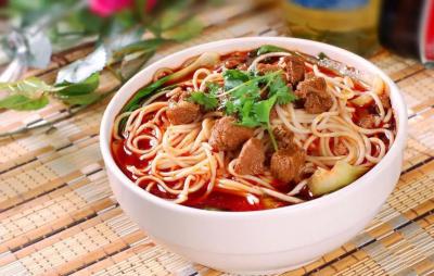 牛肉面食技術培訓學校哪里好？蜀味緣不會限制學員材料