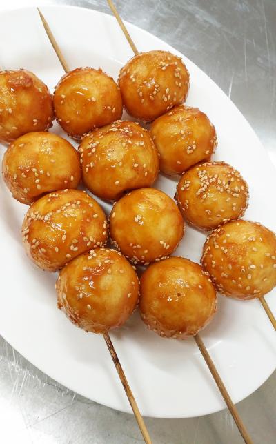 成都哪里學(xué)習(xí)正宗小吃技術(shù)？ 街邊糖油果子技術(shù)培訓(xùn)