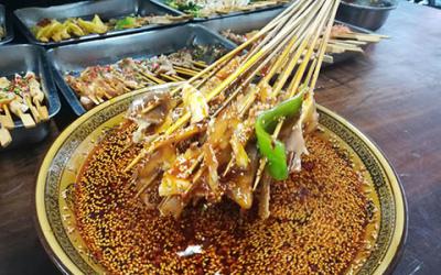 成都創(chuàng)業(yè)培訓(xùn)評分高的學(xué)校？ 學(xué)習(xí)缽缽雞哪里味道正宗