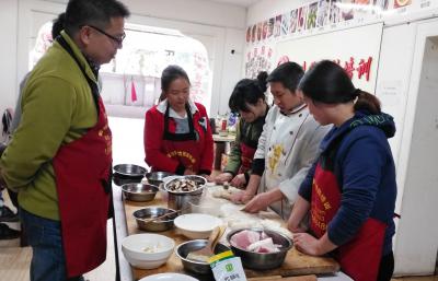 成都里可以學(xué)餐飲技術(shù)？