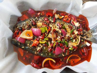 成都烤魚(yú)專(zhuān)業(yè)培訓(xùn)學(xué)校怎么選？成都學(xué)烤魚(yú)哪里學(xué)最好？