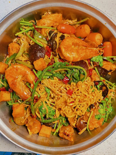 麻辣香鍋技術(shù)培訓(xùn)學(xué)校在哪里？蜀味緣培訓(xùn)班