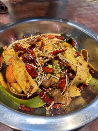 麻辣香鍋技術培訓班多少錢？【蜀味緣培訓】2025年學費全解析