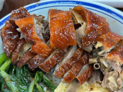 港式燒鵝飯技術(shù)培訓(xùn)哪里好？蜀味緣餐飲培訓(xùn)學(xué)校，助您掌握正宗技藝！